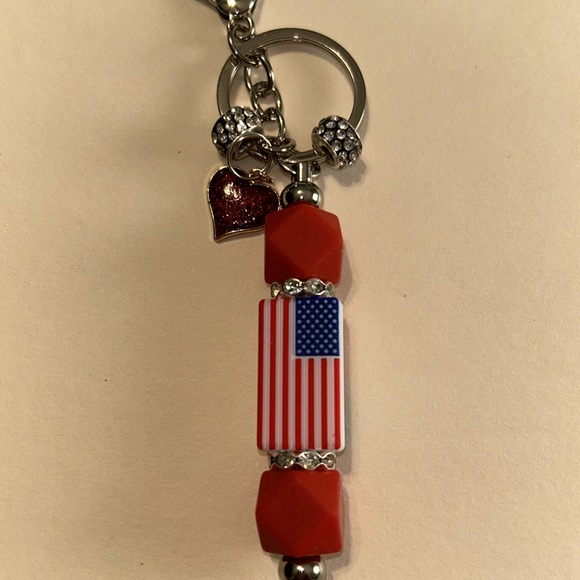 Handmade 🇺🇸Patriotic Keychain/Bag Charm - Picture 4 of 5